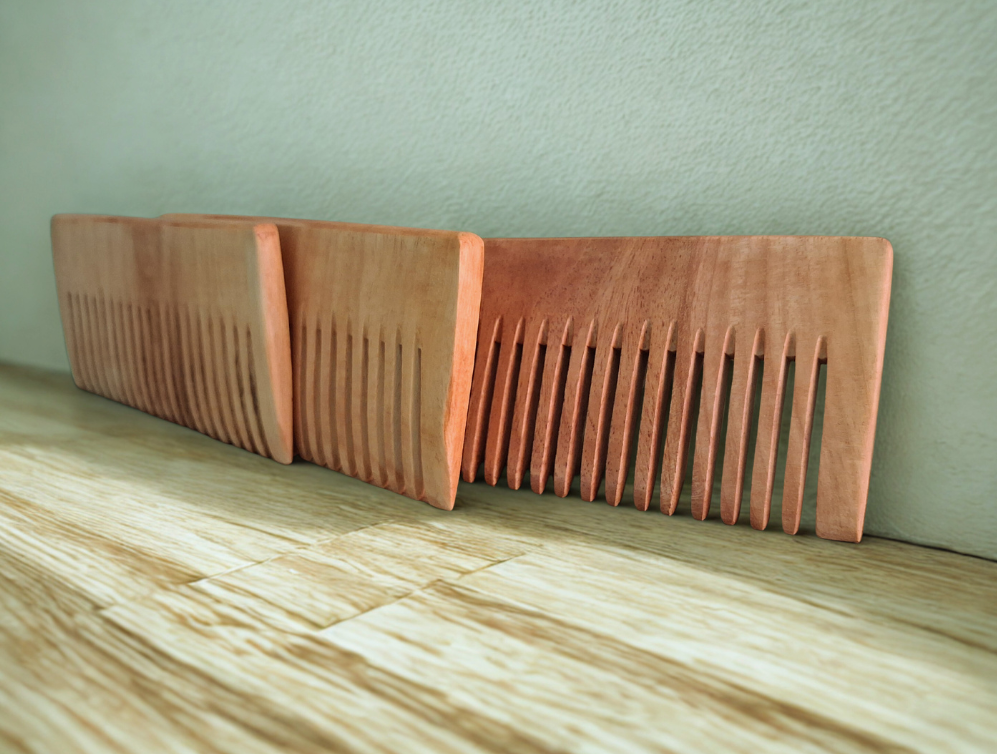 Kacchi Neem Wood Comb | Natural Herbs and Oil treated | Seasoned | Anti-bacterial | Set 0f 3 | - Near to Nature